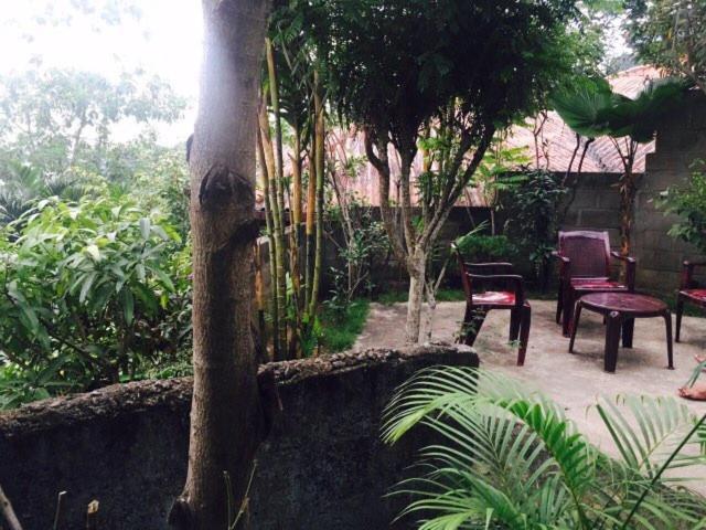 J Hostel Kandy Bagian luar foto