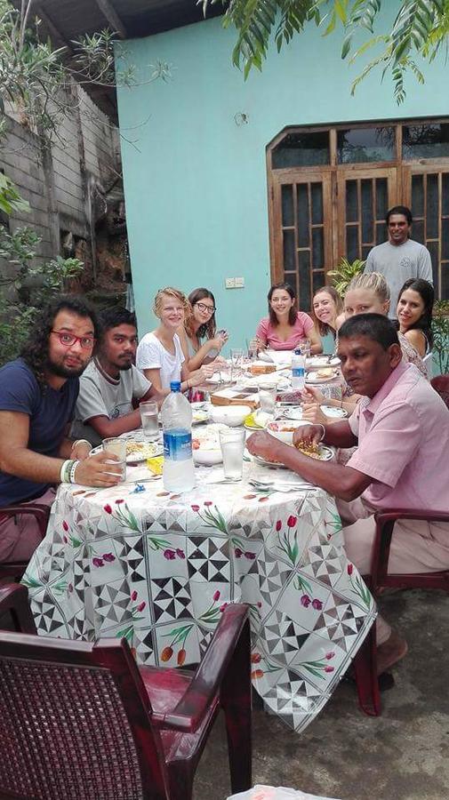 J Hostel Kandy Bagian luar foto